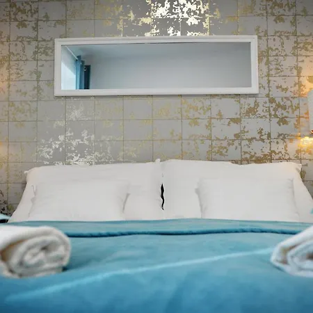 One Luxury Apartamento Eger