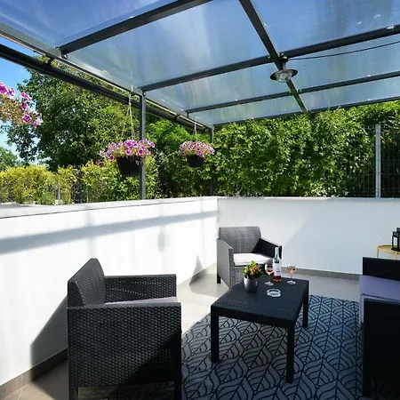 One Luxury Apartamento