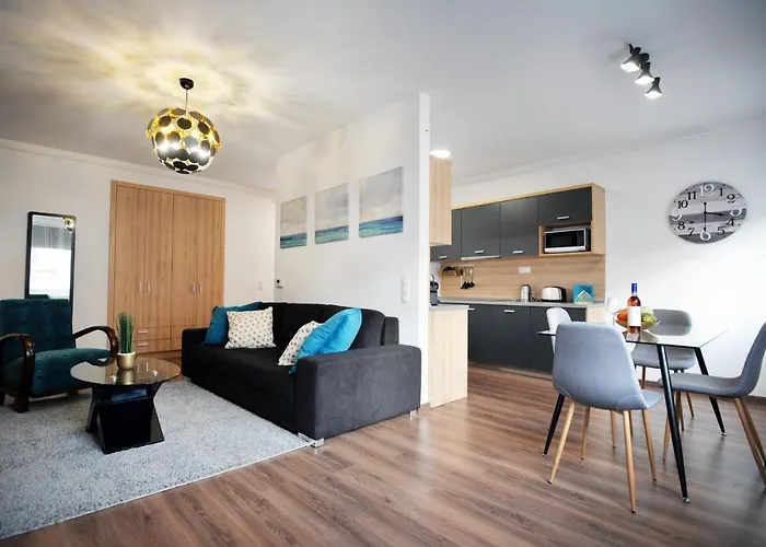 One Luxury * 에게르