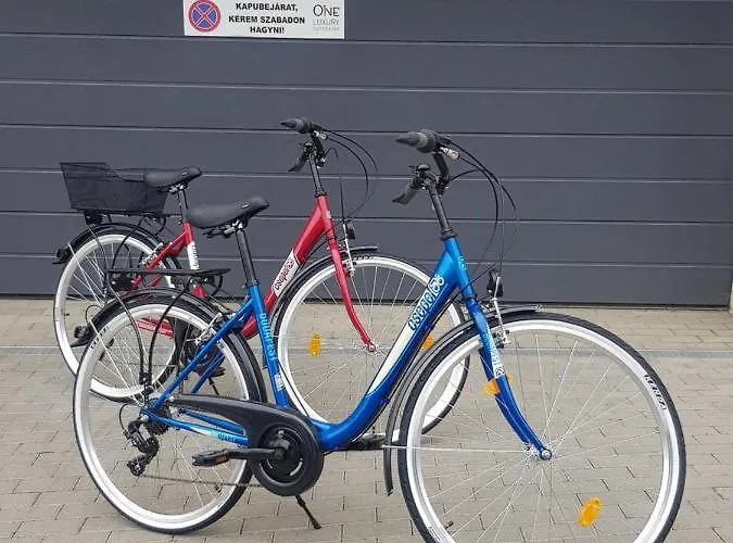 One Luxury * 에게르