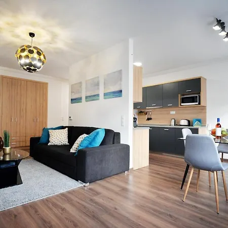One Luxury * Eger